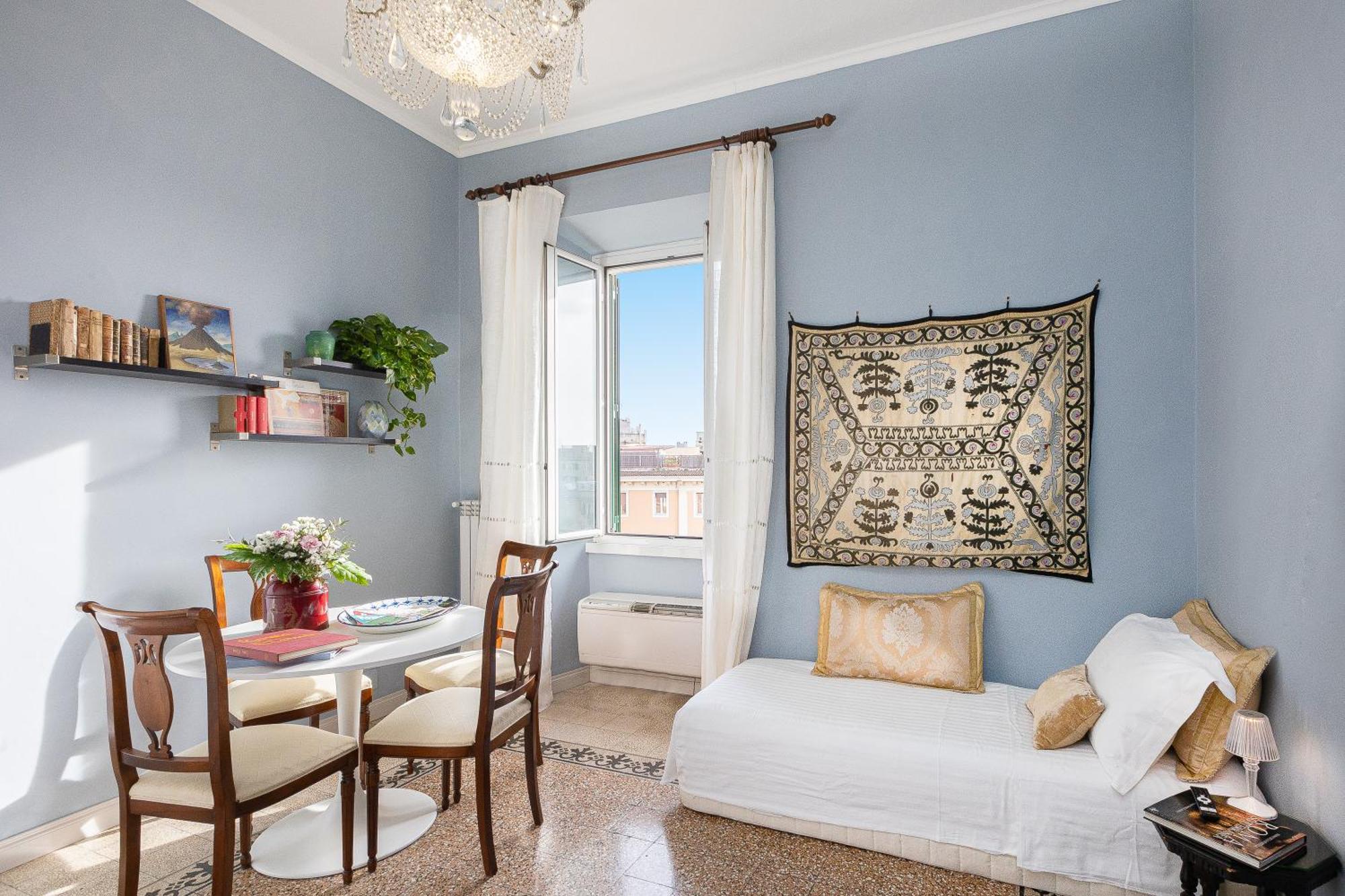 Apartment Cherry Rom